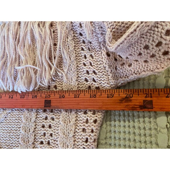 Soft  Chunky Knit Pale  Pink Cowl Neck Sweater Size Medium - Picture 6 of 7